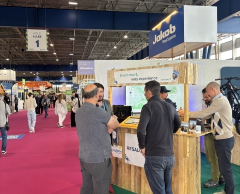 stand sur mountain Planet